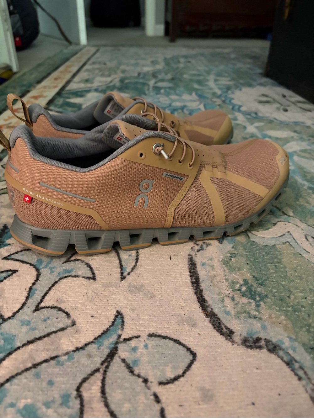 On Cloud Men's Athletic Shoes in Tan and Gray 10.5